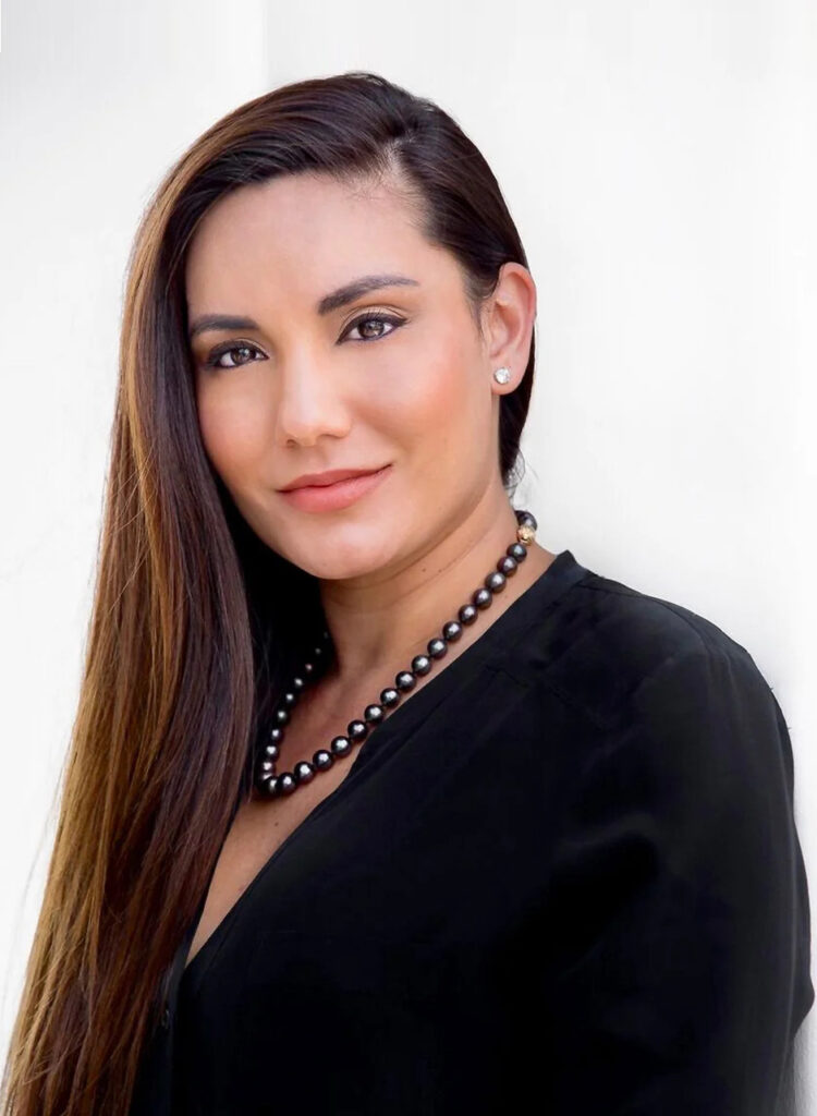 Stephanie Hollowell